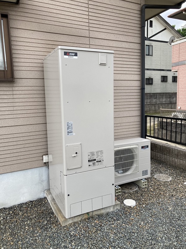 三重県亀山市・H様　電気温水器からエコキュートへのお取り替え (1)