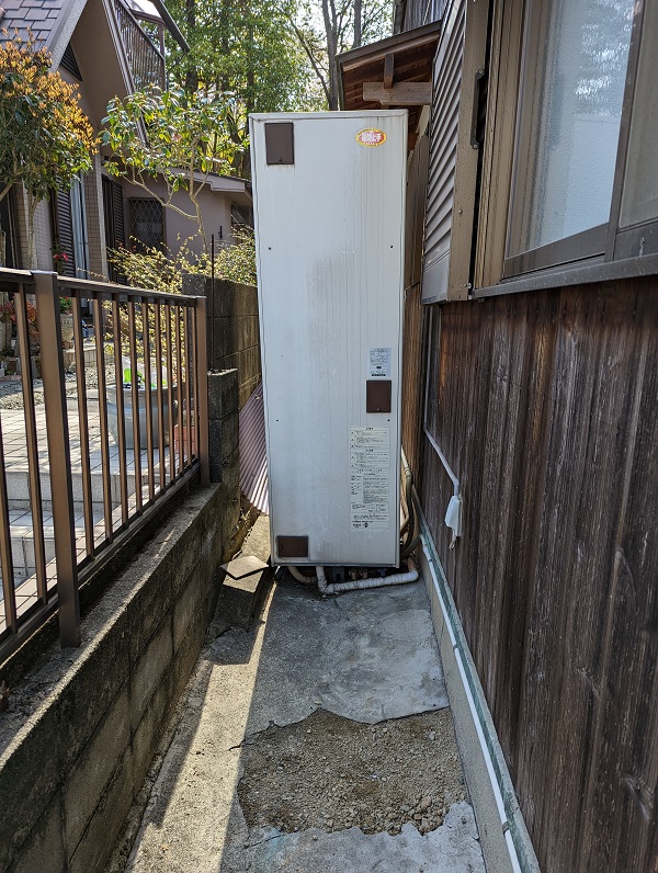 兵庫県姫路市・S様　電気温水器からエコキュートへお取り替え (2)
