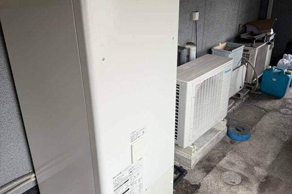長崎県諫早市・K様｜水漏れした電気温水器をエコキュートへお取替え (1)