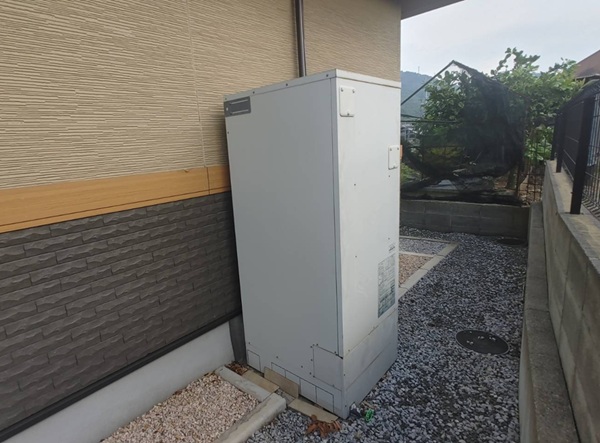 大分県大分市・電気温水器から同メーカーのエコキュートへ交換 (2)